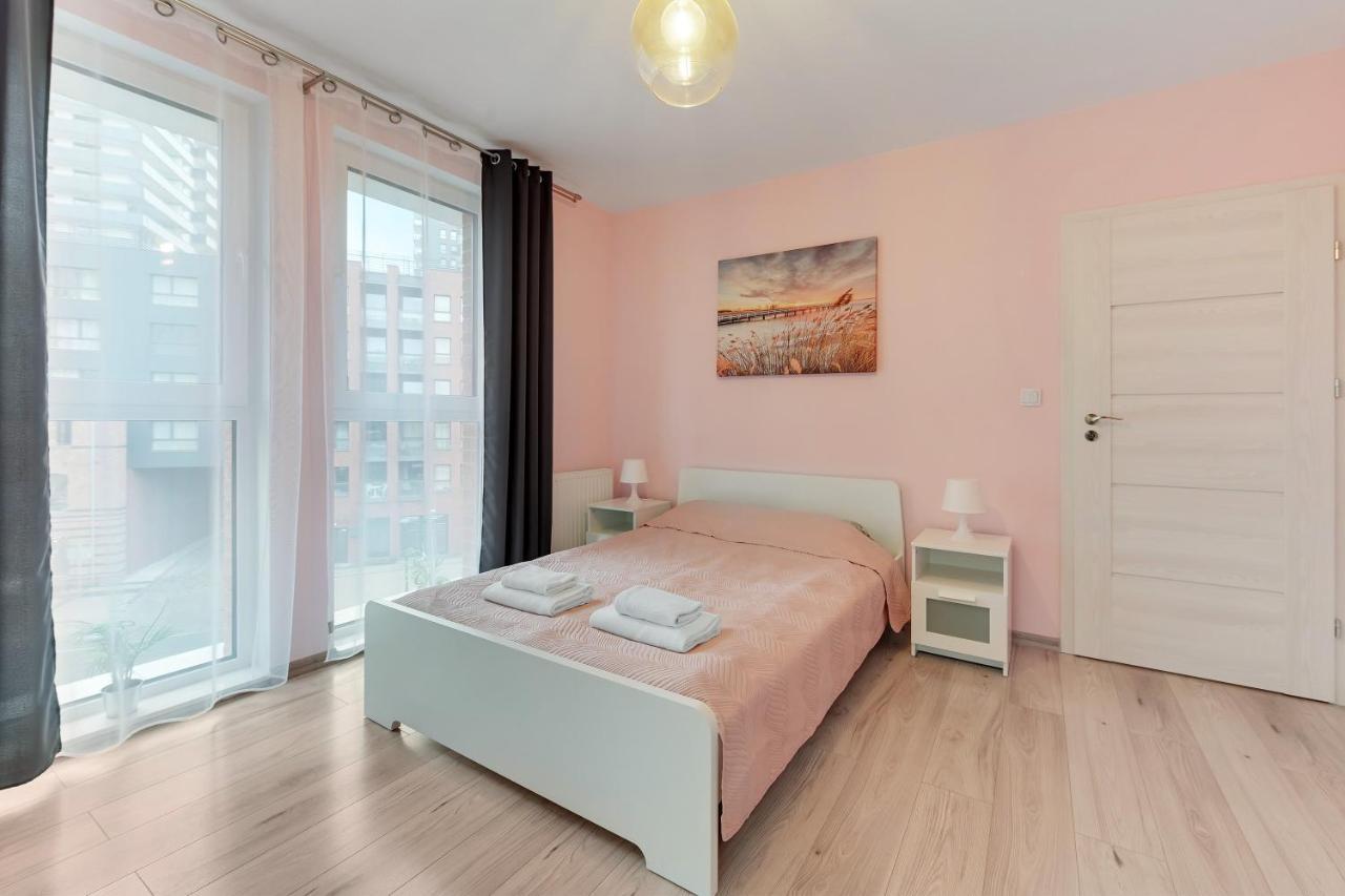 Gdansk Centrum - Apartament 3 - Pokojowy Z Duzym Tarasem Esterno foto